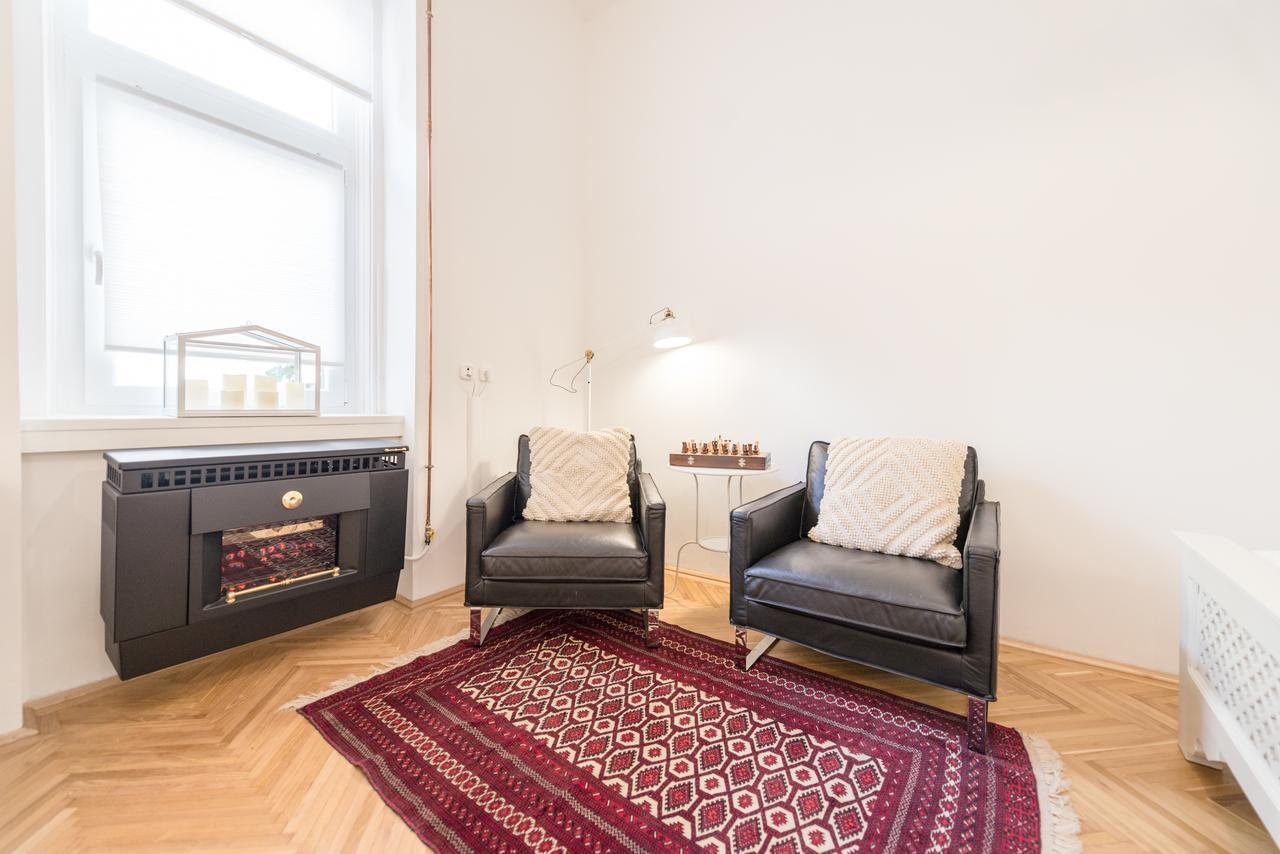 Rose Trees Apartment Budapest Bagian luar foto